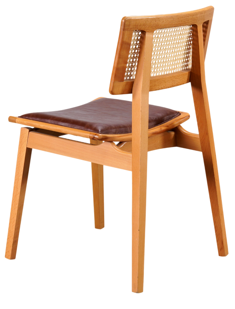 Need restaurant furniture in france?